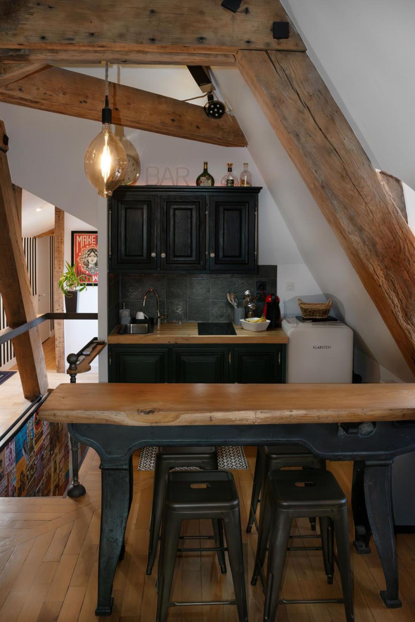 Loft Dans Le Clocher Face Au Chateau Apartment Bonnelles Luaran gambar